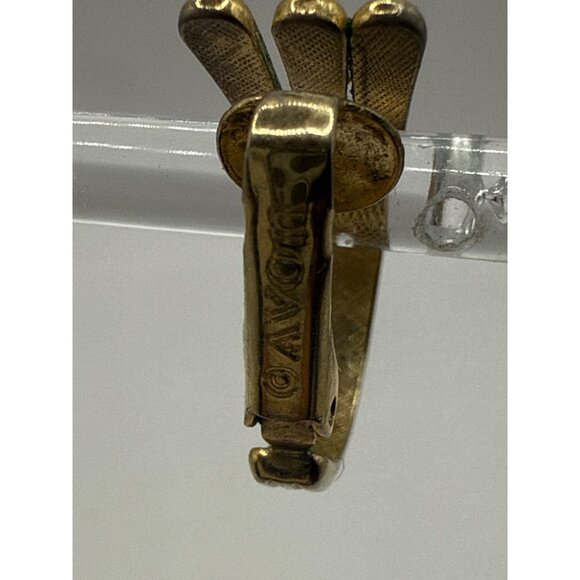 Vintage Avon Gold-Tone Clip-On Earrings With Ribbed Design - Picture 4 of 5